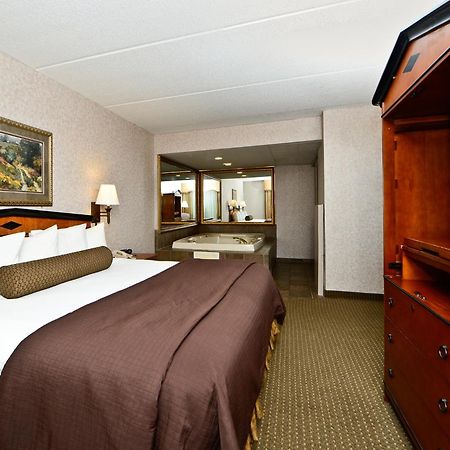 Ramada By Wyndham Plymouth Hotel & Conference Center Δωμάτιο φωτογραφία
