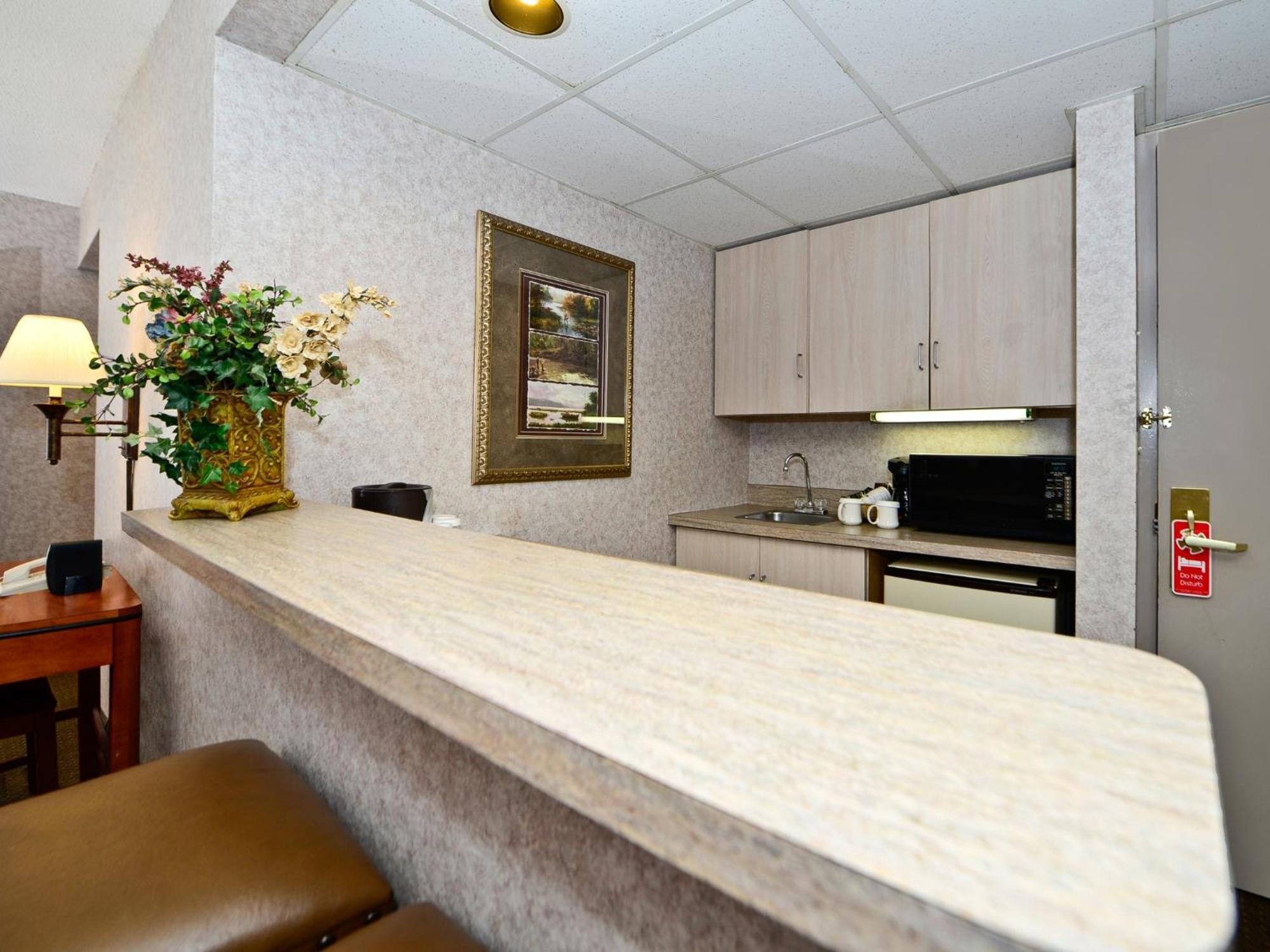 Ramada By Wyndham Plymouth Hotel & Conference Center Δωμάτιο φωτογραφία