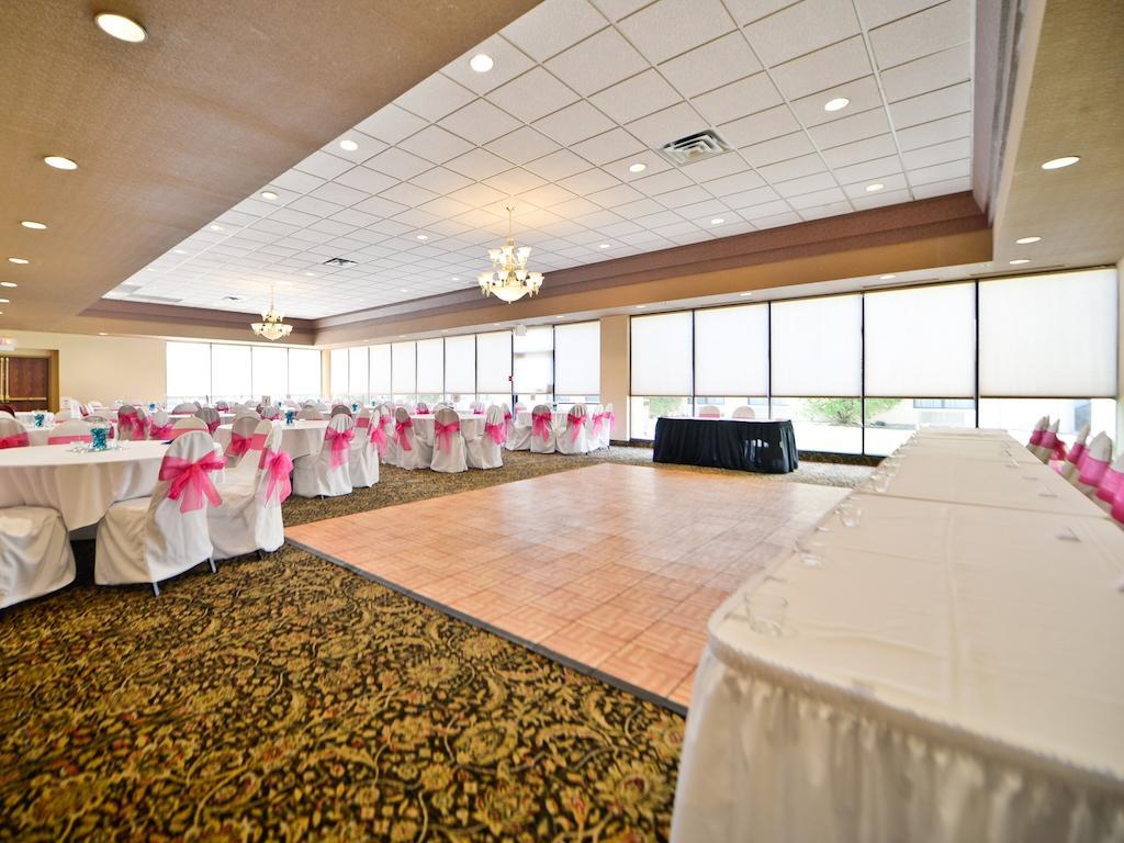 Ramada By Wyndham Plymouth Hotel & Conference Center Εξωτερικό φωτογραφία