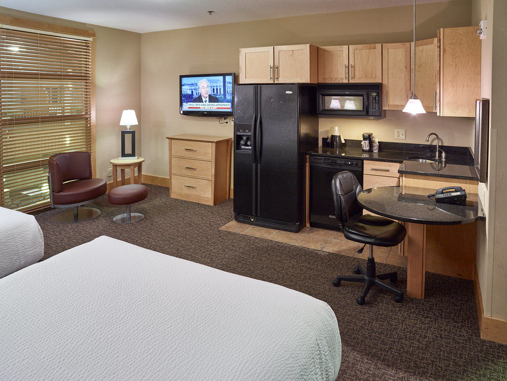 Ramada By Wyndham Plymouth Hotel & Conference Center Εξωτερικό φωτογραφία