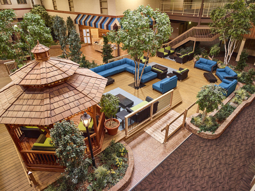 Ramada By Wyndham Plymouth Hotel & Conference Center Εξωτερικό φωτογραφία