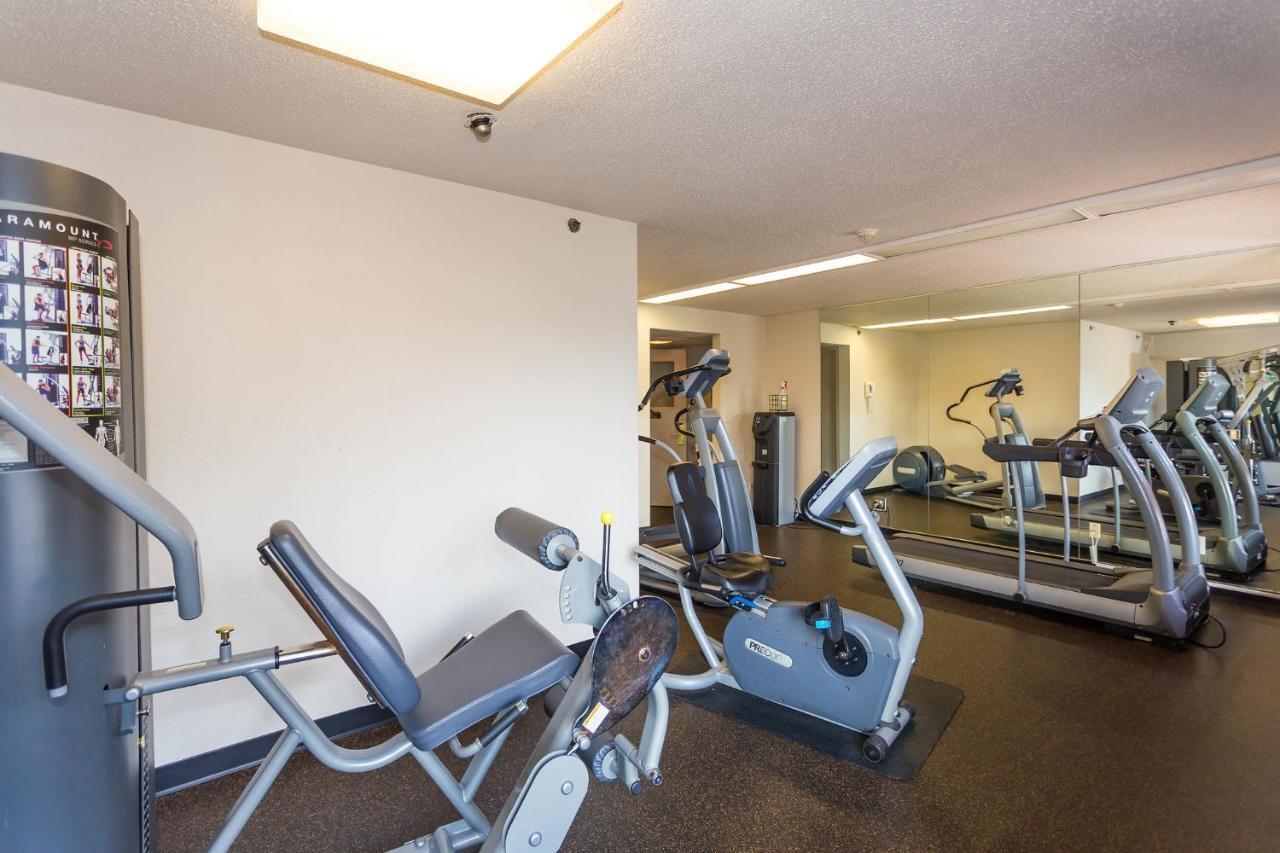 Ramada By Wyndham Plymouth Hotel & Conference Center Εξωτερικό φωτογραφία