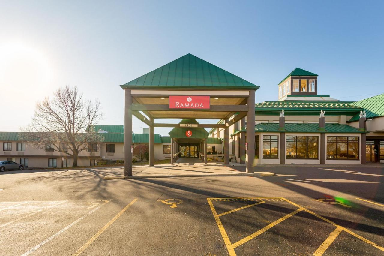 Ramada By Wyndham Plymouth Hotel & Conference Center Εξωτερικό φωτογραφία